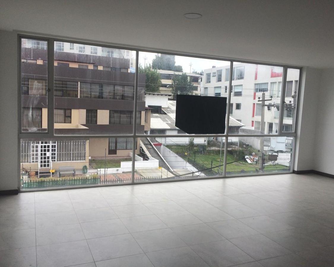Quito Departamento de Venta Sector Quito Tenis por Estrenar — imagen 9