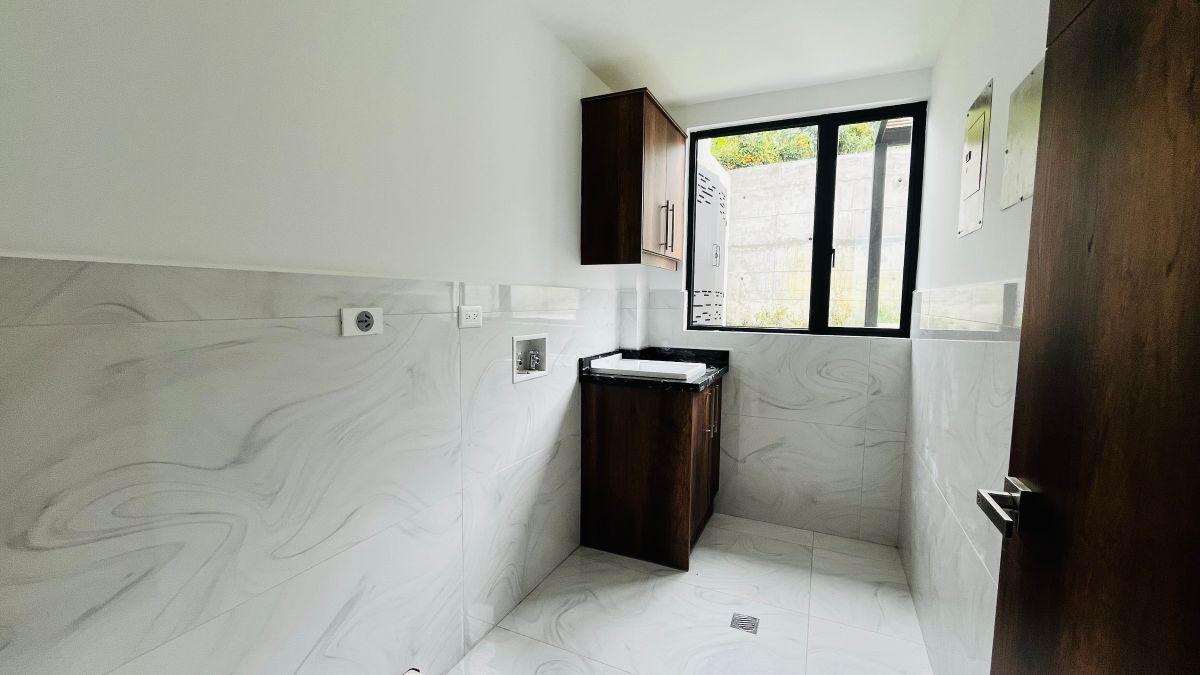 Casas 3 Habitaciones con 161 m² en Venta en Tumbaco — imagen 8