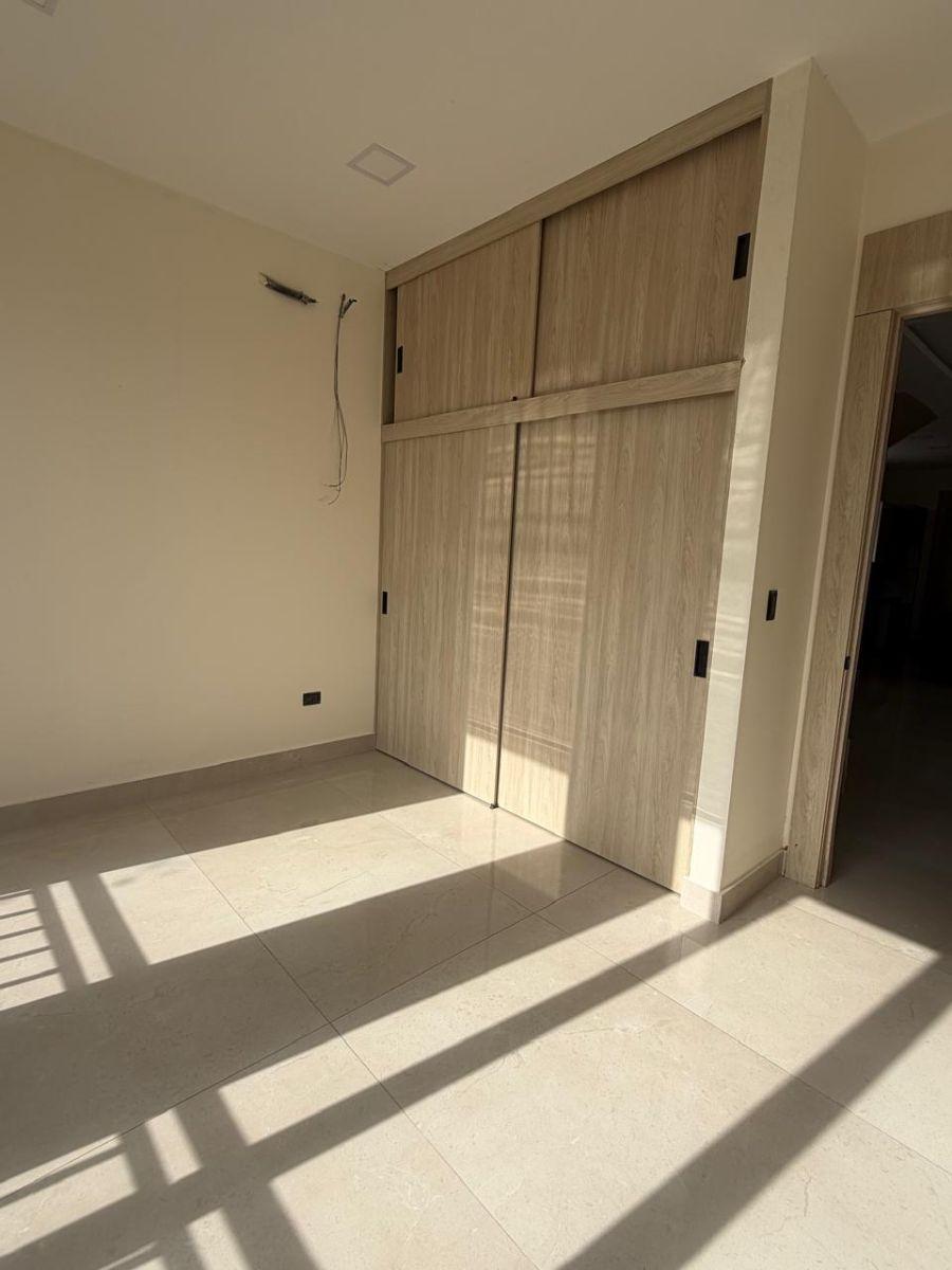 Oportunidad Única en Aires Norte, de Estreno Casa de 4 Dorm., Guayas — imagen 8