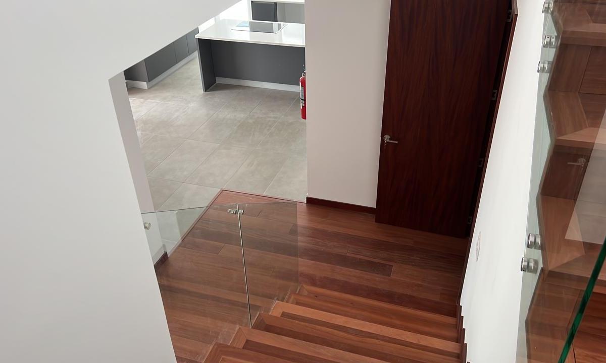 Quito Departamento Duplex de Venta por Estrenar Sector Gonzalez Suarez — imagen 2