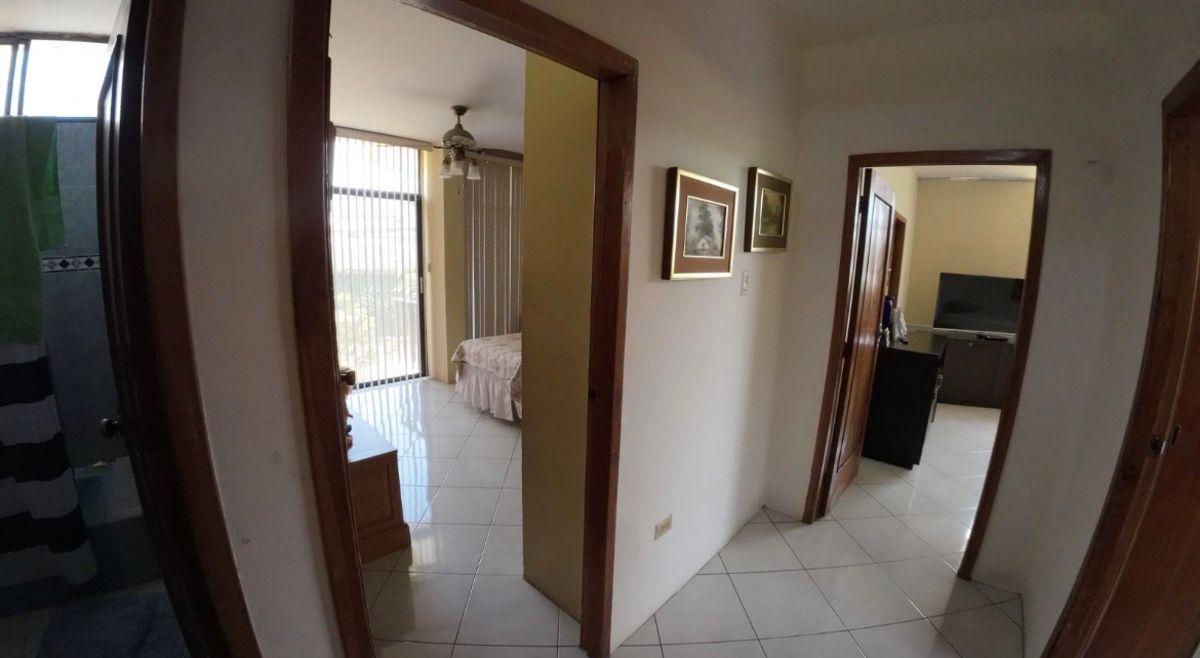 Vendo Hermosa Casa en Portoviejo, Manabí — imagen 2