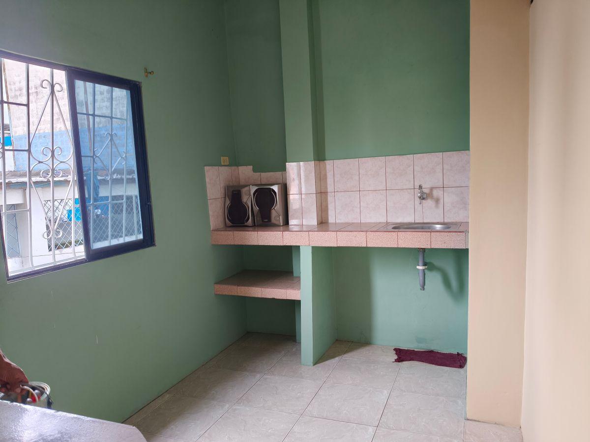 Se Vende Casa Rentera de 40 m² y 110 de Construcción con 2 Recámaras en Venta en Norte de Guayaquil, Guayas — imagen 6