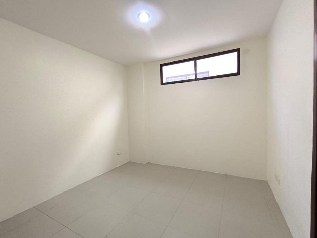Casa Moderna en Ciudad Celeste Etapa La Marina, Guayas — imagen 9