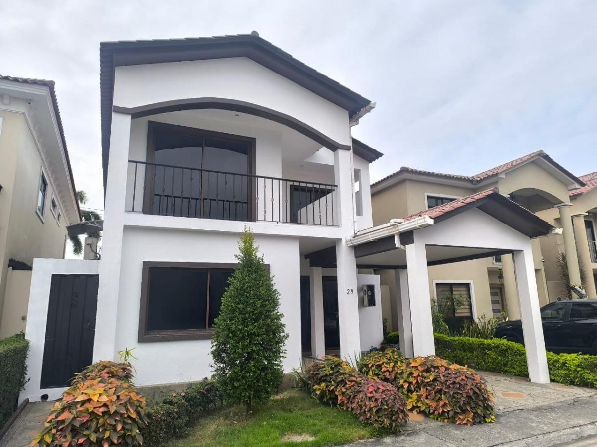 Casa Moderna en Ciudad Celeste Etapa La Marina, Guayas — imagen 7