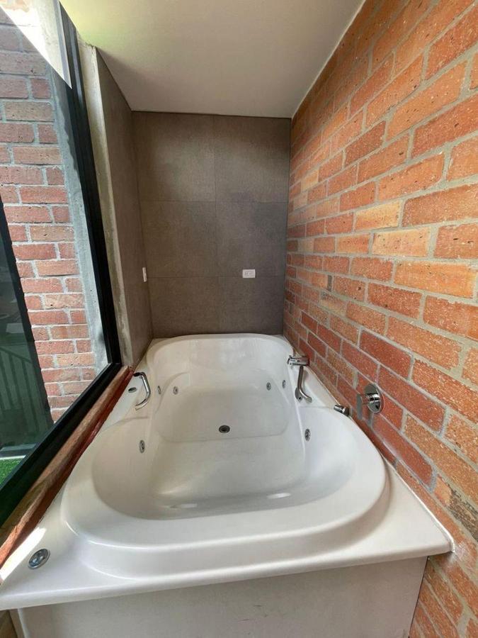 Aplica Credito Vip y Vis Vendo Departamento Duplex - Cuenca - Rio Amarillo, Azuay — imagen 10