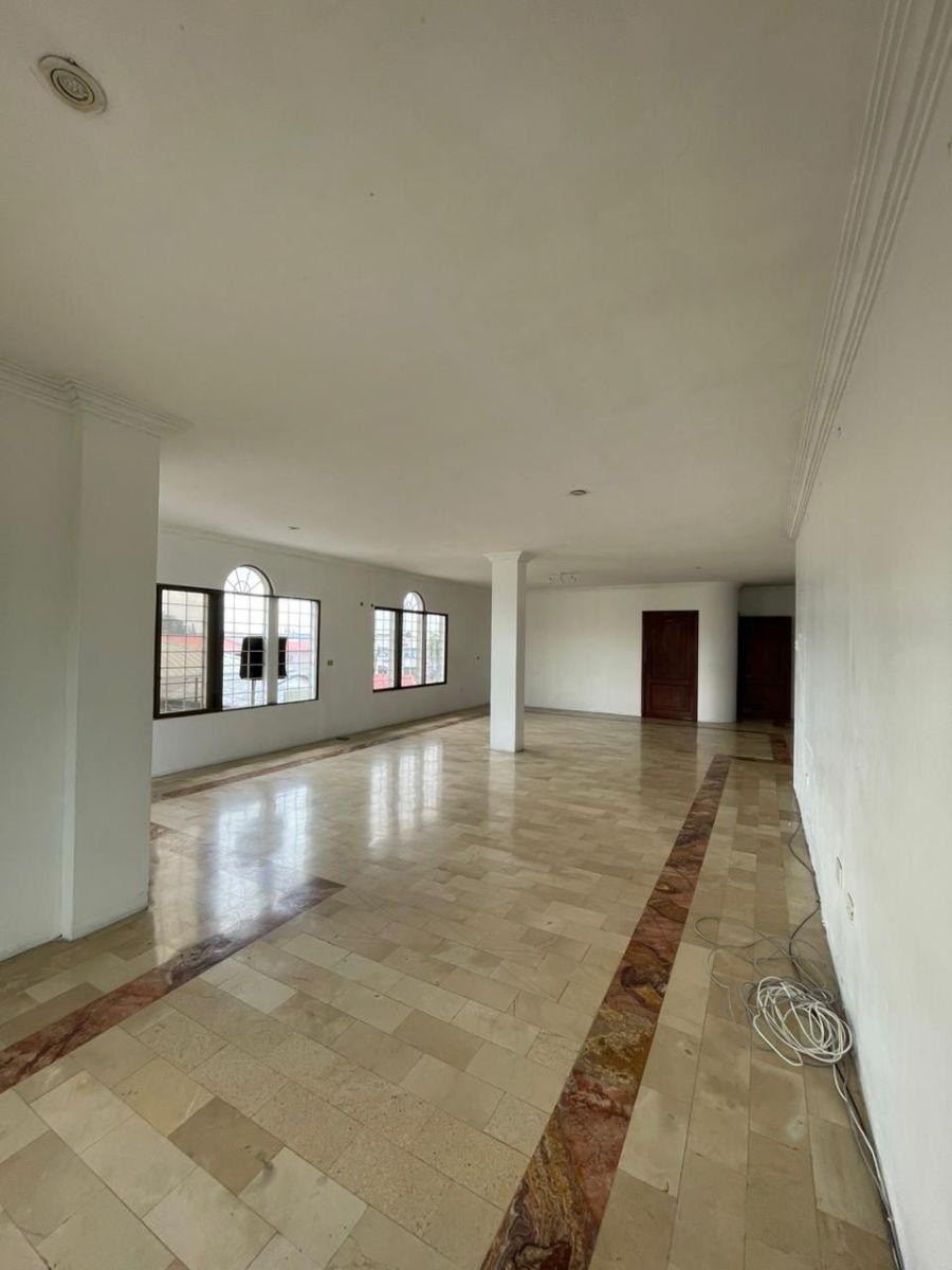 Los Almendros - Departamento 226 m² - en Venta - Excelente Ubicacion!, Guayas — imagen 10