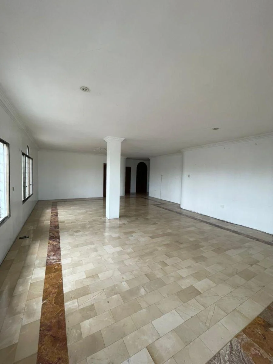 Los Almendros - Departamento 226 m² - en Venta - Excelente Ubicacion!, Guayas — imagen 8