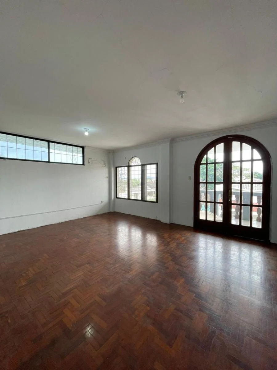 Los Almendros - Departamento 226 m² - en Venta - Excelente Ubicacion!, Guayas — imagen 7