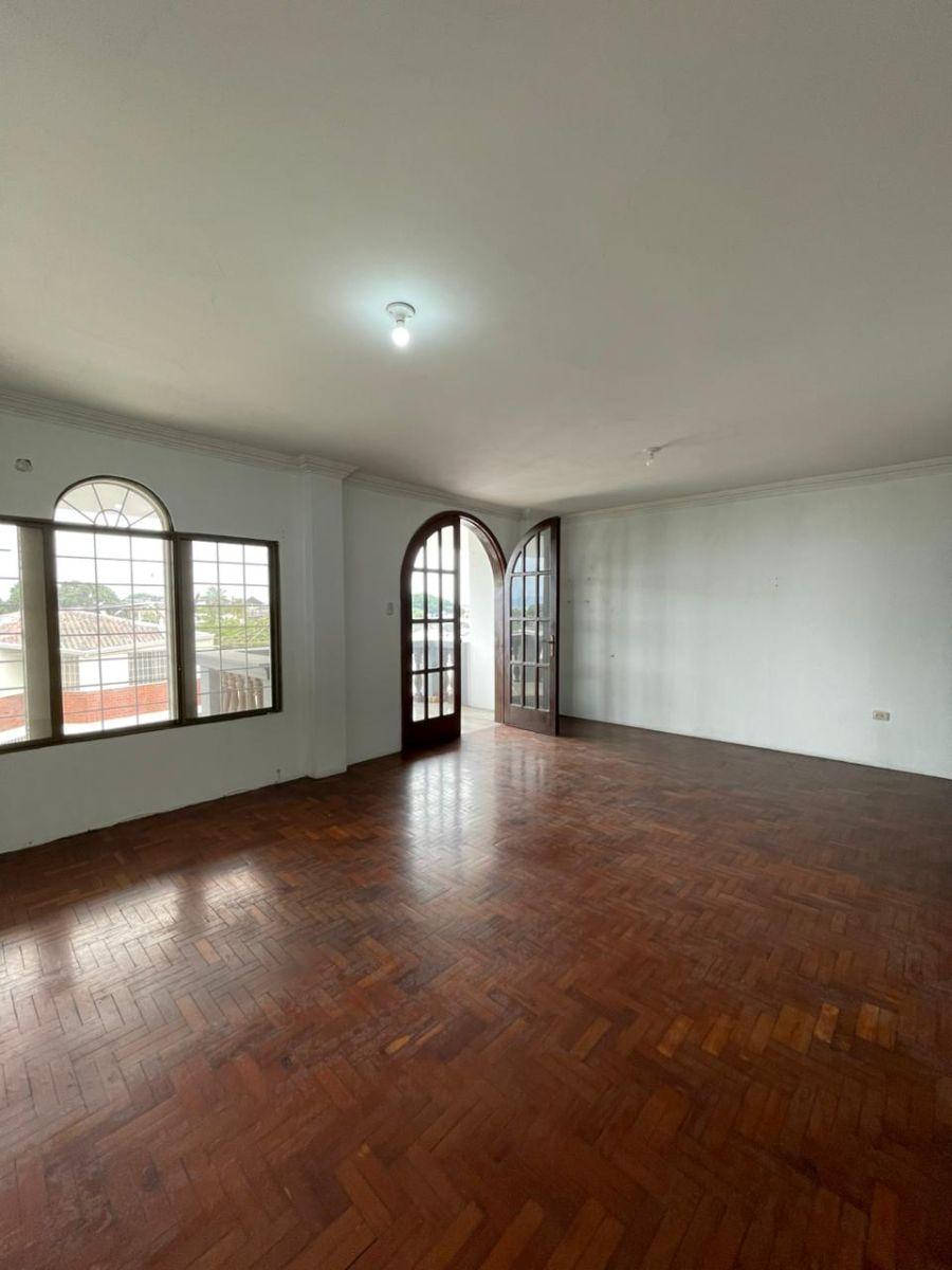 Los Almendros - Departamento 226 m² - en Venta - Excelente Ubicacion!, Guayas — imagen 6