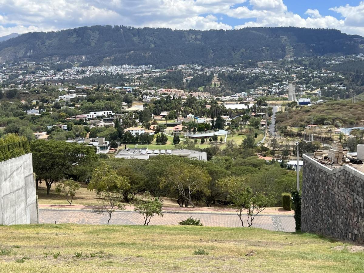 Venta Terreno en Cumbaya en Urbanización Exclusiva — imagen 6