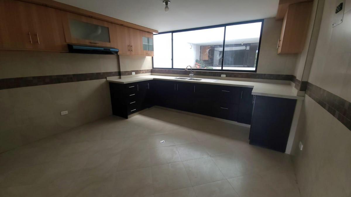 Duplex en Venta Dammer 2 181 m² 4 Habitaciones — imagen 4