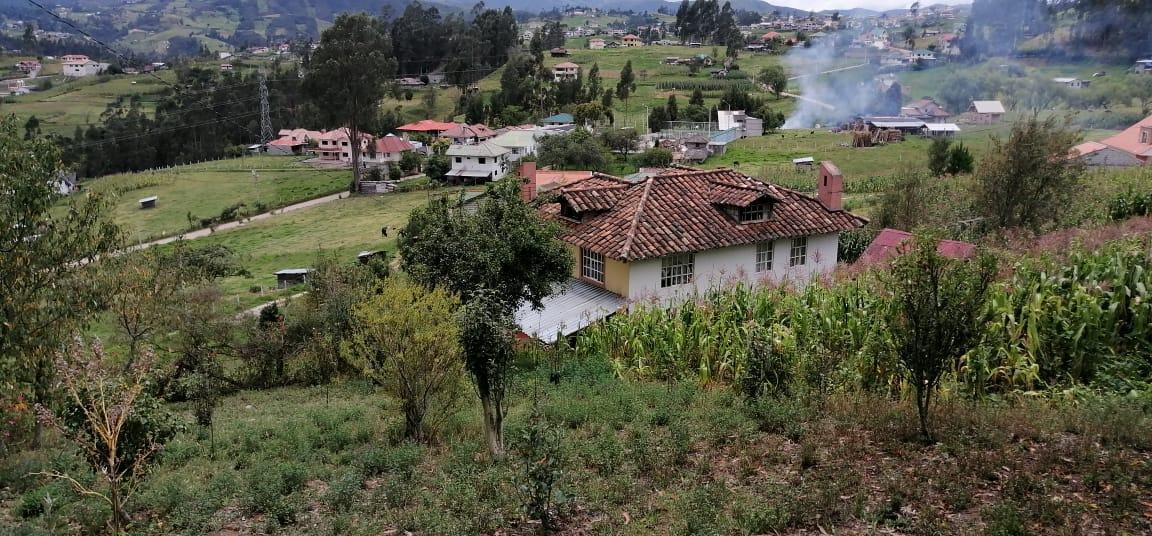 Vendo Terreno 13.000 m² con Casa en San Miguel del Valle, Azuay — imagen 10