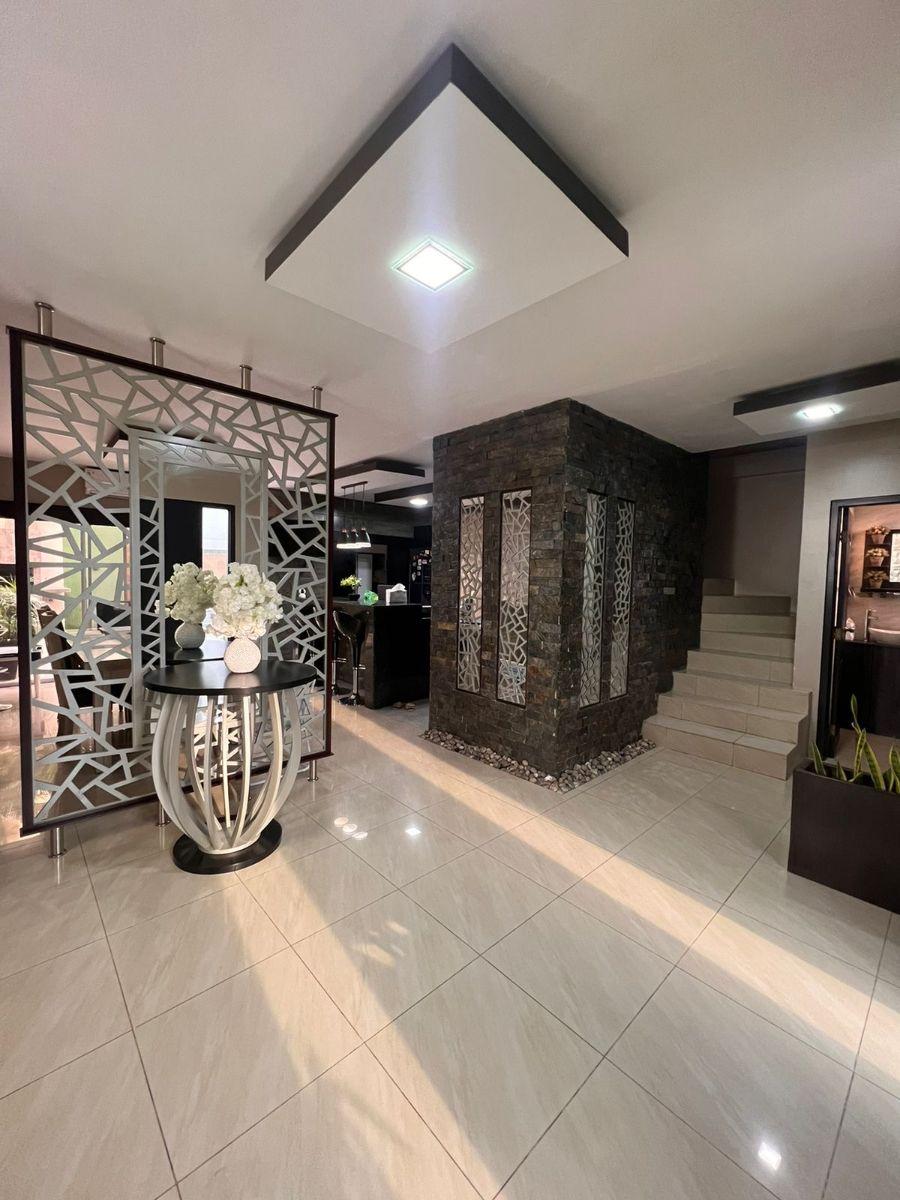 En Venta Espectacular Casa Amoblada C/piscina Urb. Matices - Km. 10 Samborondon - 220 m², Guayas — imagen 9