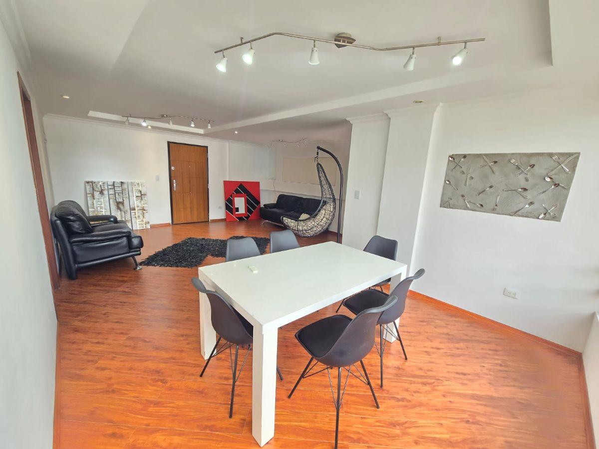 Venta - Bonito Departamento de 3 Dorm. — imagen 2