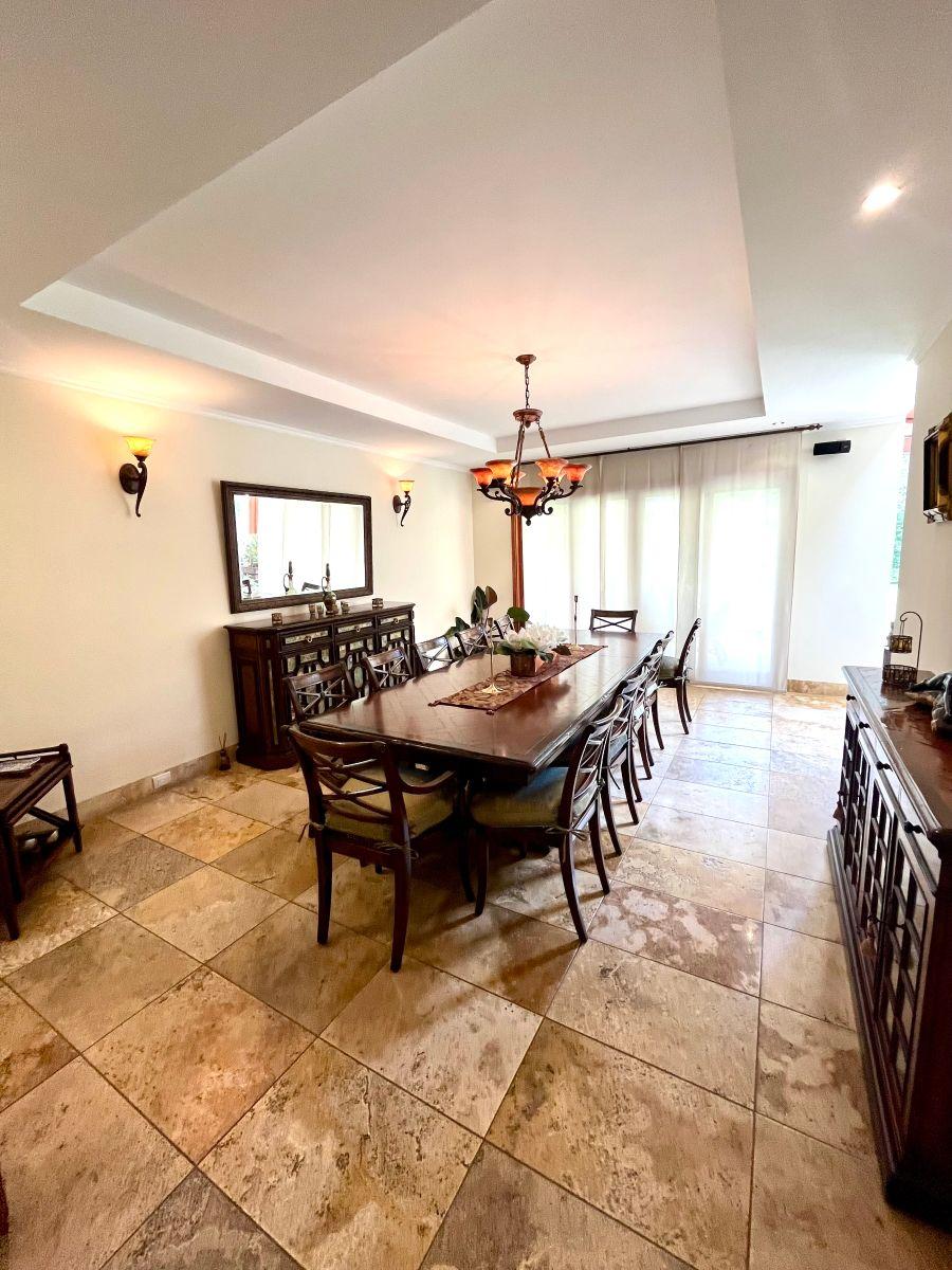Urbanización La Vieja Hacienda – Vendo Exclusiva Propiedad Aaa de 867 m² de Construcción en 1.230 m² — imagen 2