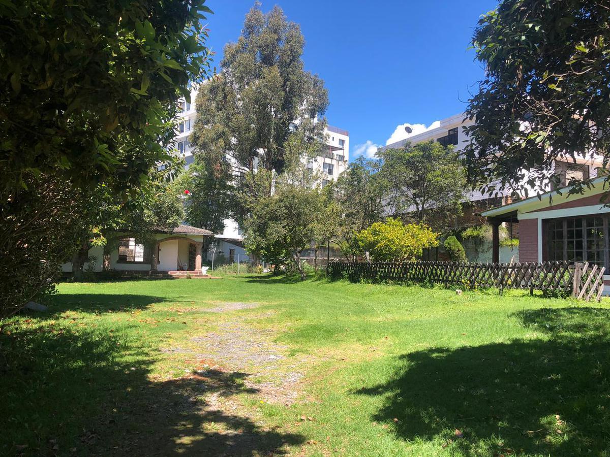 Quito Tennis Se Vende Terreno Plano Ideal Para Constructores — imagen 9