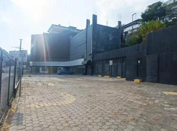 En Alquiler - Venta Local Comercial con Amplio Terreno 1892 m² - Lomas de Urdesa, Al Pie de La Vía, Guayas — imagen 4
