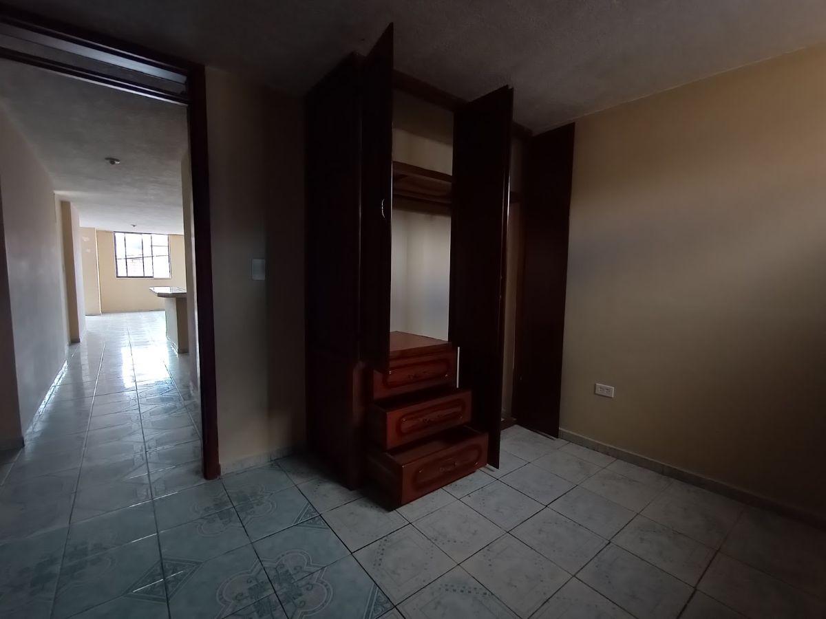 Vendo Casa Rentera de 939 m de Construcción en El Centro Sur de Quito — imagen 7