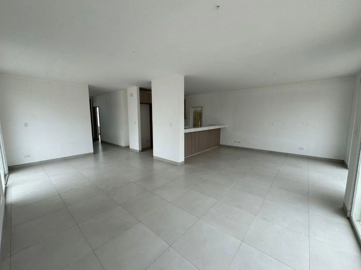Casa de Estreno, 5 Dorm. en Vía a La Costa, Alba del Bosque, Guayas — imagen 8