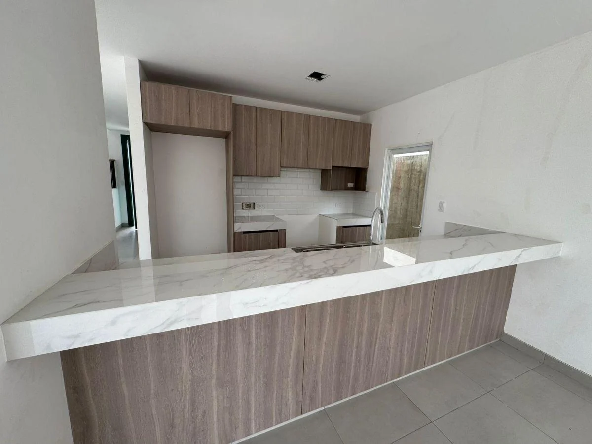Casa de Estreno, 5 Dorm. en Vía a La Costa, Alba del Bosque, Guayas — imagen 7