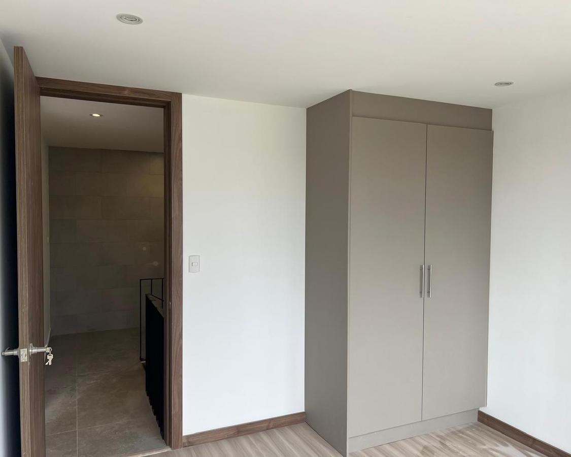 Duplex Tres Dorm. - Cuenca, Azuay — imagen 7