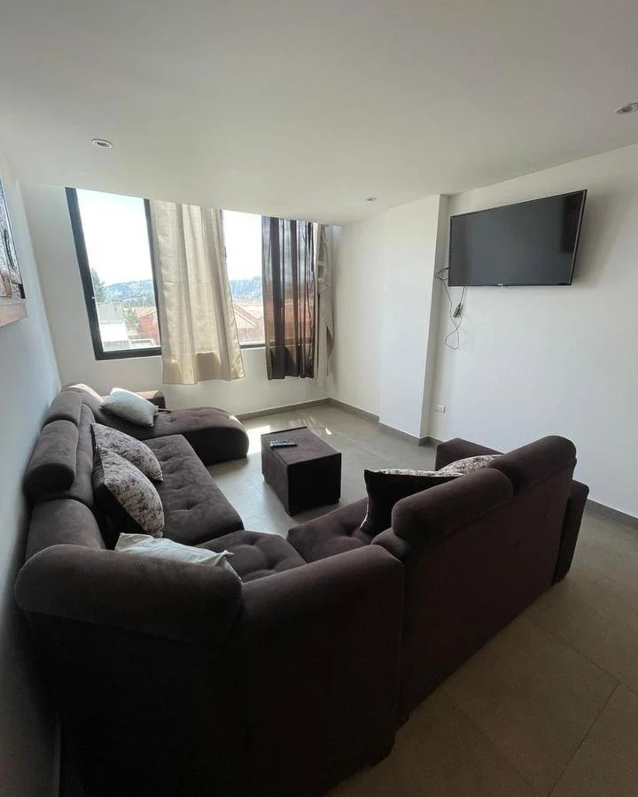 Aplica Credito Vip y Vis Vendo Departamento Tres Dorm. - Cuenca - Rio Amarillo, Azuay — imagen 9