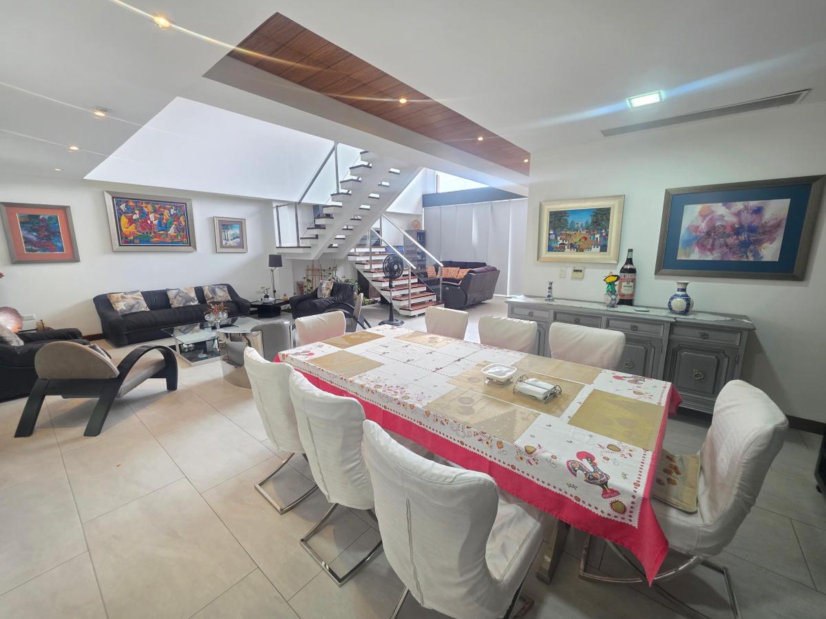 Vendo Moderna Casa, Estilo Arquitectónico Cuencano, Amplia, Iluminada, Seguridad 24/7, Guayas — imagen 6