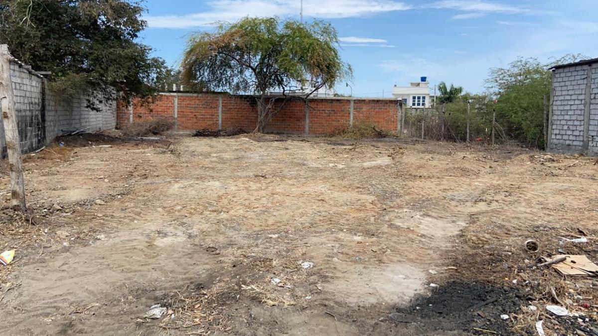 Terreno de 760 m² en Venta en Centro de Playas, Sector Comercial, Guayas — imagen 2