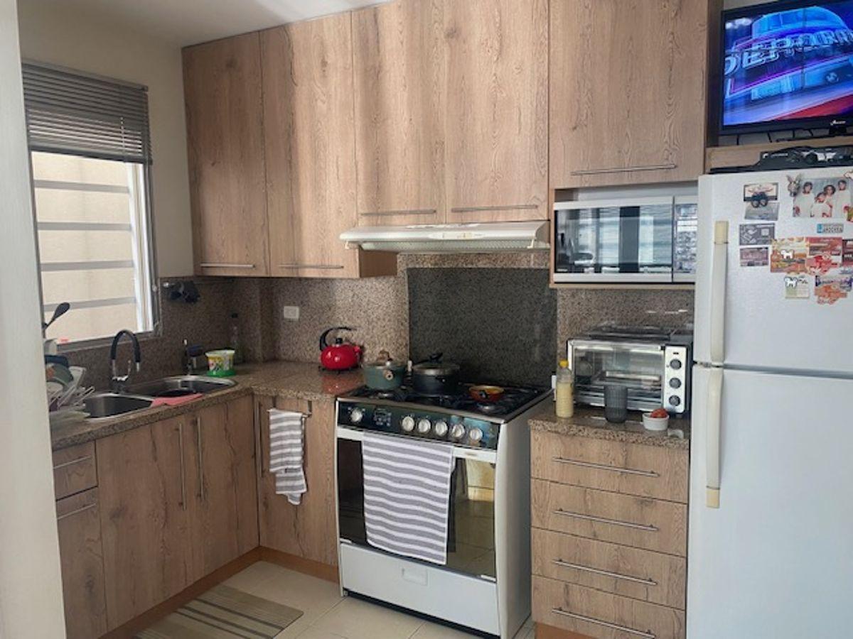 Linda Casita de 3 Dorm. con Muy Buenos Acabados, Parqueo, Cuarto de Servicio, Guayas — imagen 6