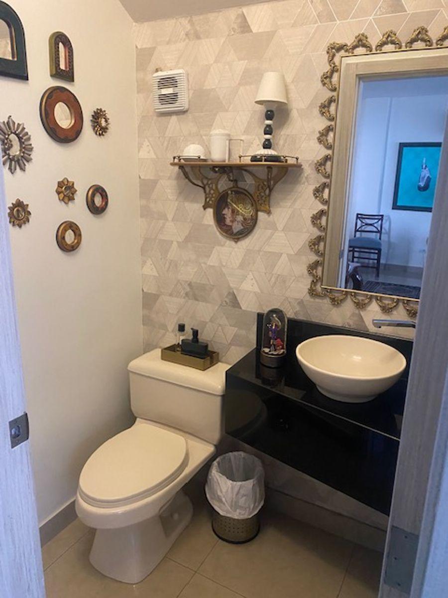 Linda Casita de 3 Dorm. con Muy Buenos Acabados, Parqueo, Cuarto de Servicio, Guayas — imagen 4