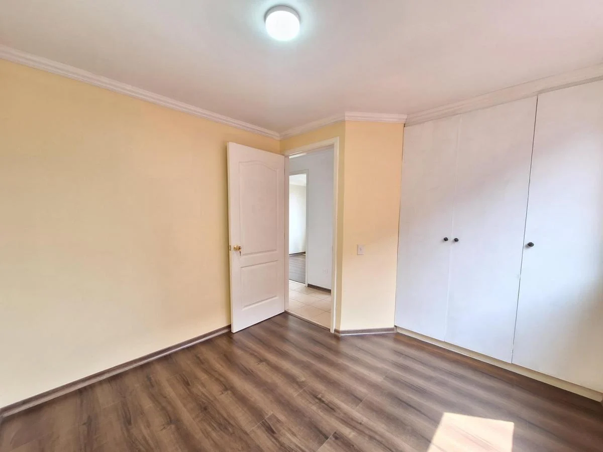 Departamento en Venta, 3 Dorm., Parqueadero, 5to Piso. Universidad Israel — imagen 3