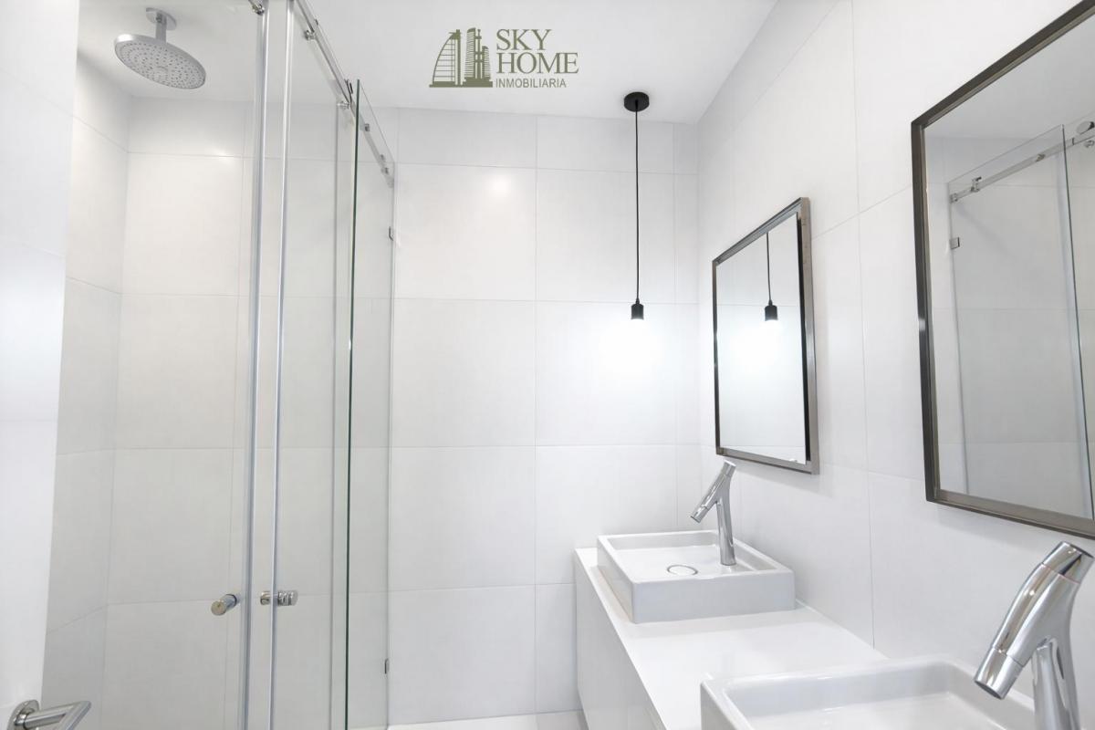 Venta Departamento Exclusivo, 2 Habitaciones, González Suarez, con Balcón Panorámico, 240 Mil Usd — imagen 2