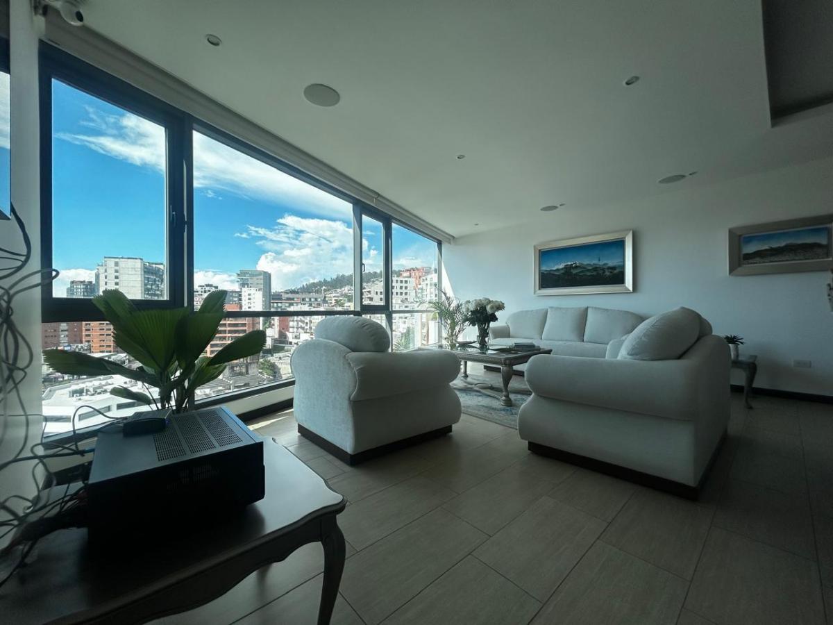 De Venta Exclusivo Departamento en Bosmediano y 6 de Diciembre — imagen 10