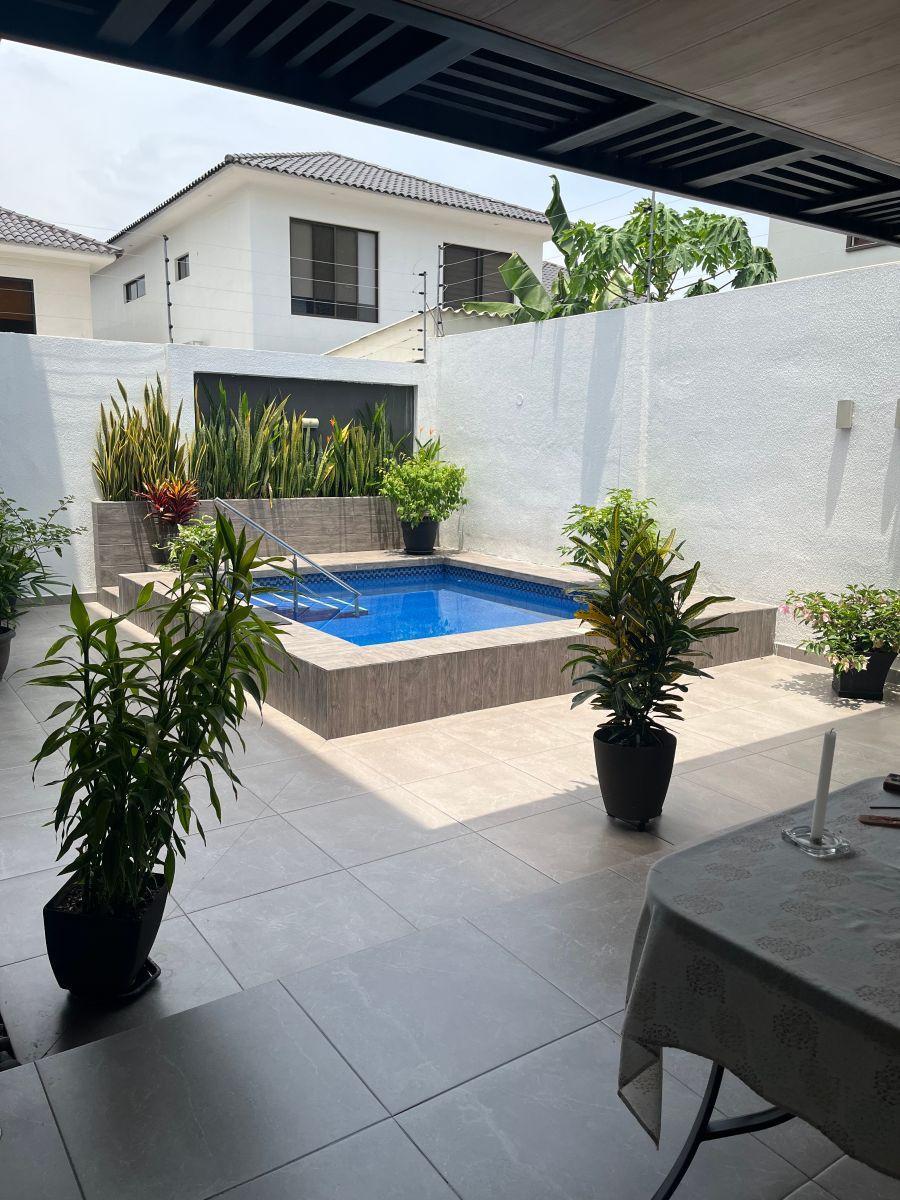 Punta Esmeralda con Piscina Acabados de Lujo, Guayas — imagen 5