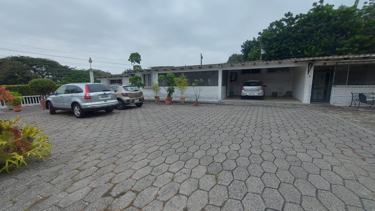 Venta de Propiedad Comercial Esquinera en Av del Bombero, Guayas — imagen 10