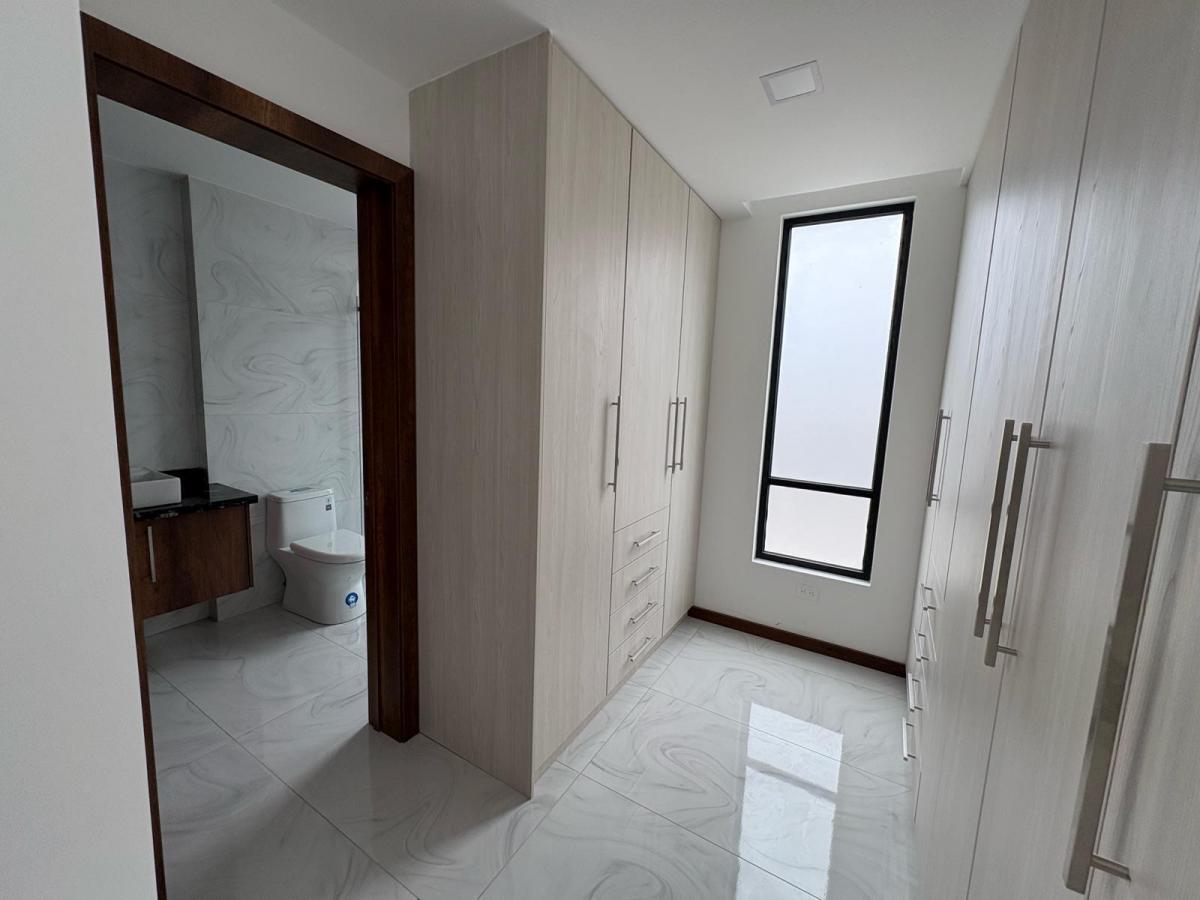 Casa - Tumbaco — imagen 5