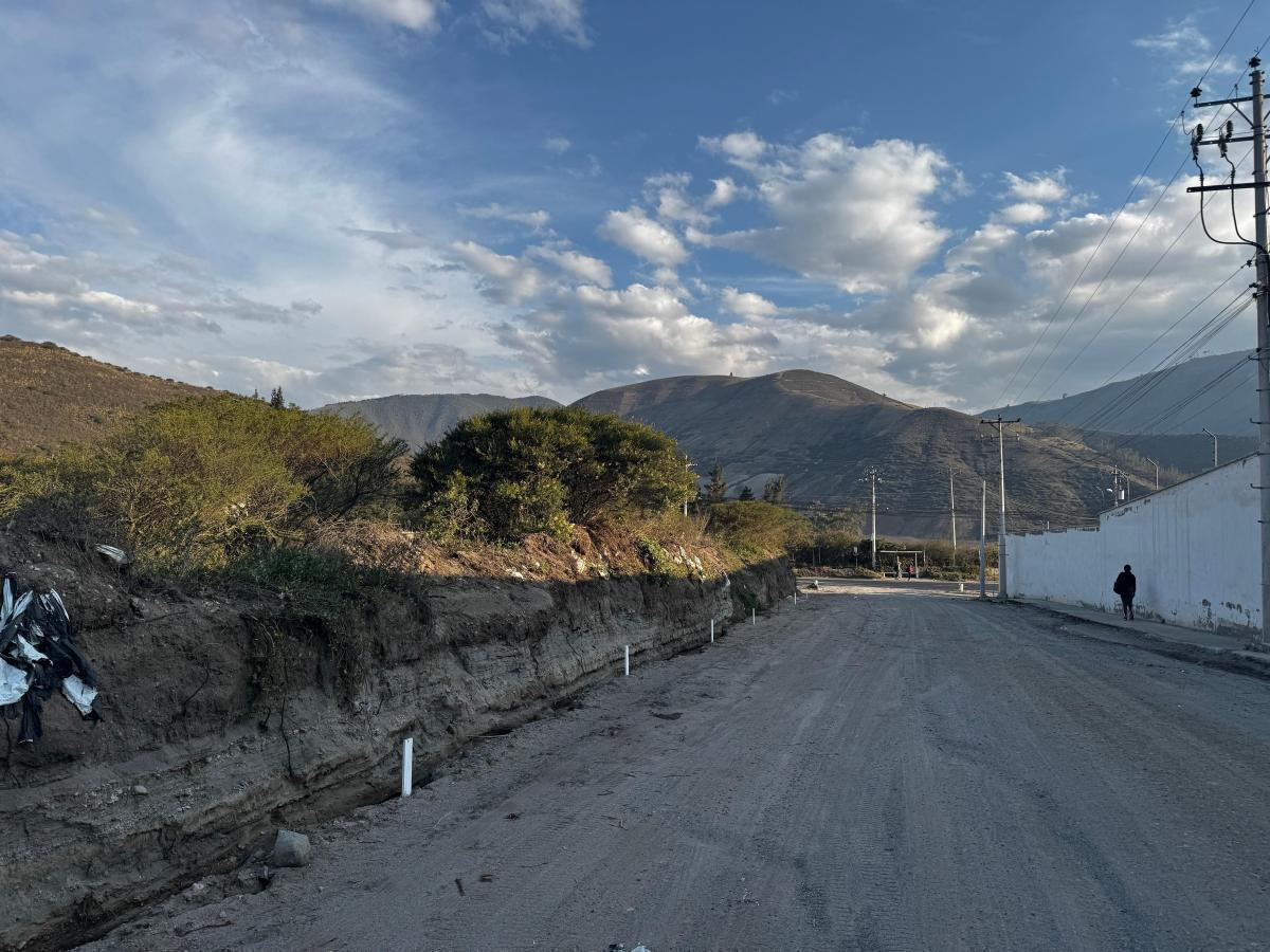 Vendo Terreno Industrial Sector Calacali 2 Hectáreas Sobre La Vía, Remate — imagen 2