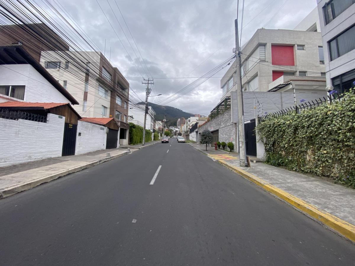 Terreno de Venta en El Quito Tenis, Calle Azcunaga y Brasil. Constructores¡ — imagen 6