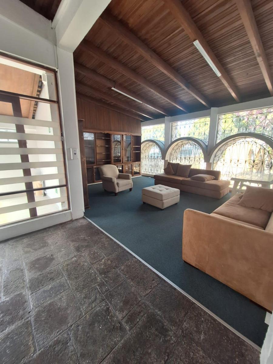 Venta Terreno Norte de Quito, Sector Granda Centeno 1827 m² — imagen 2
