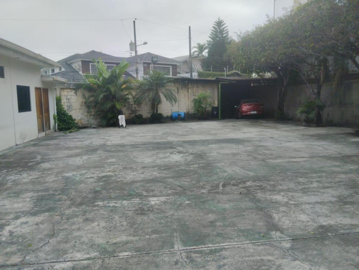 Venta de Terreno con Piscina y Construcción – Urbanización Santa Cecilia (Wy), Guayas — imagen 9