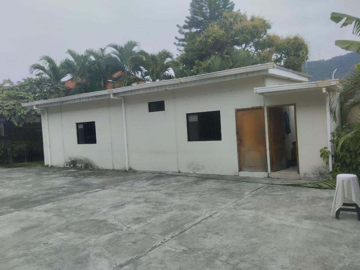 Venta de Terreno con Piscina y Construcción – Urbanización Santa Cecilia (Wy), Guayas — imagen 8
