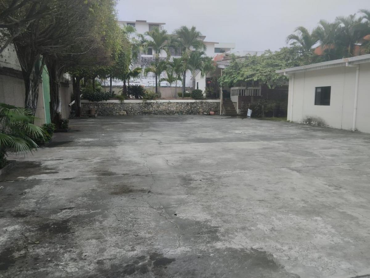 Venta de Terreno con Piscina y Construcción – Urbanización Santa Cecilia (Wy), Guayas — imagen 7