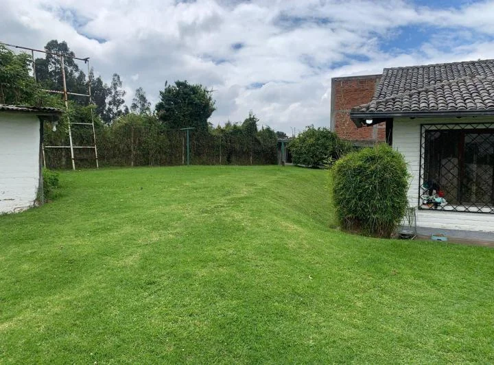 Venta Terreno Pifo 1800 M²con Casa y Departamento — imagen 1