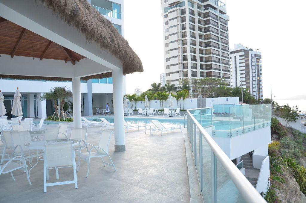 Baypoint 170 m 4 Dpormitorios 4. 5 Banos — imagen 9