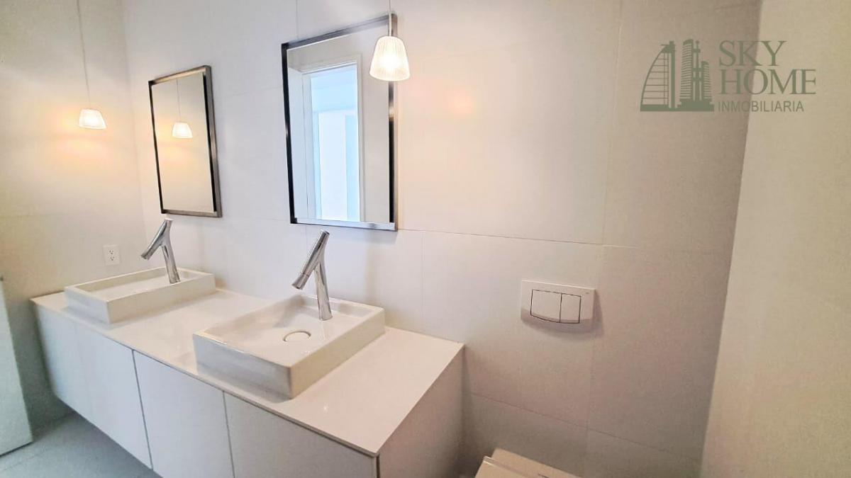 Departamento de Lujo en Yoo Quito | Terraza 61 m² + Vista 180° | González Suárez — imagen 3