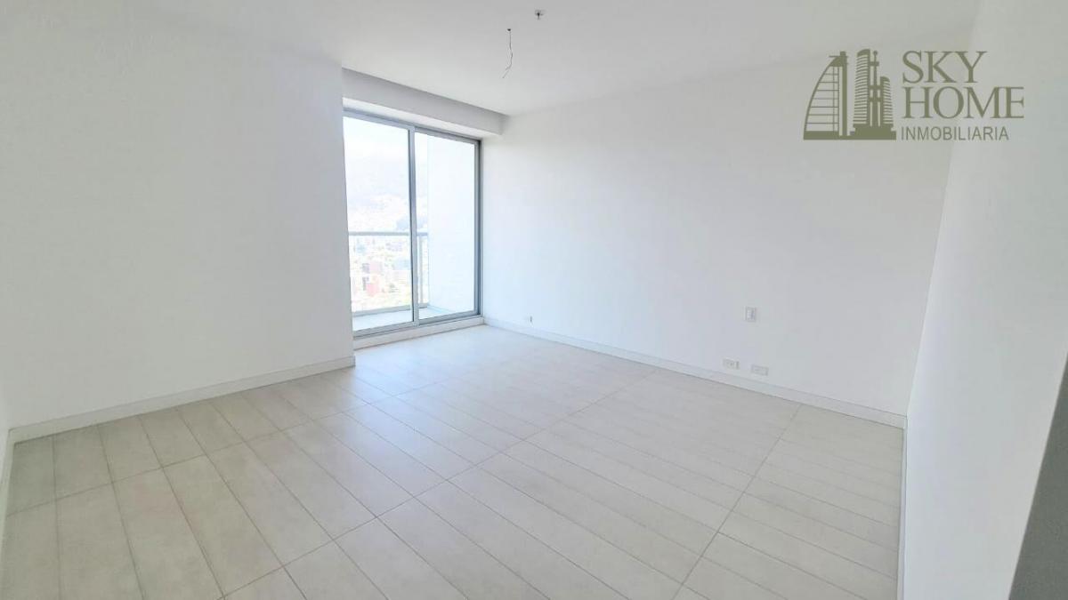 Departamento de Lujo en Yoo Quito | Terraza 61 m² + Vista 180° | González Suárez — imagen 2