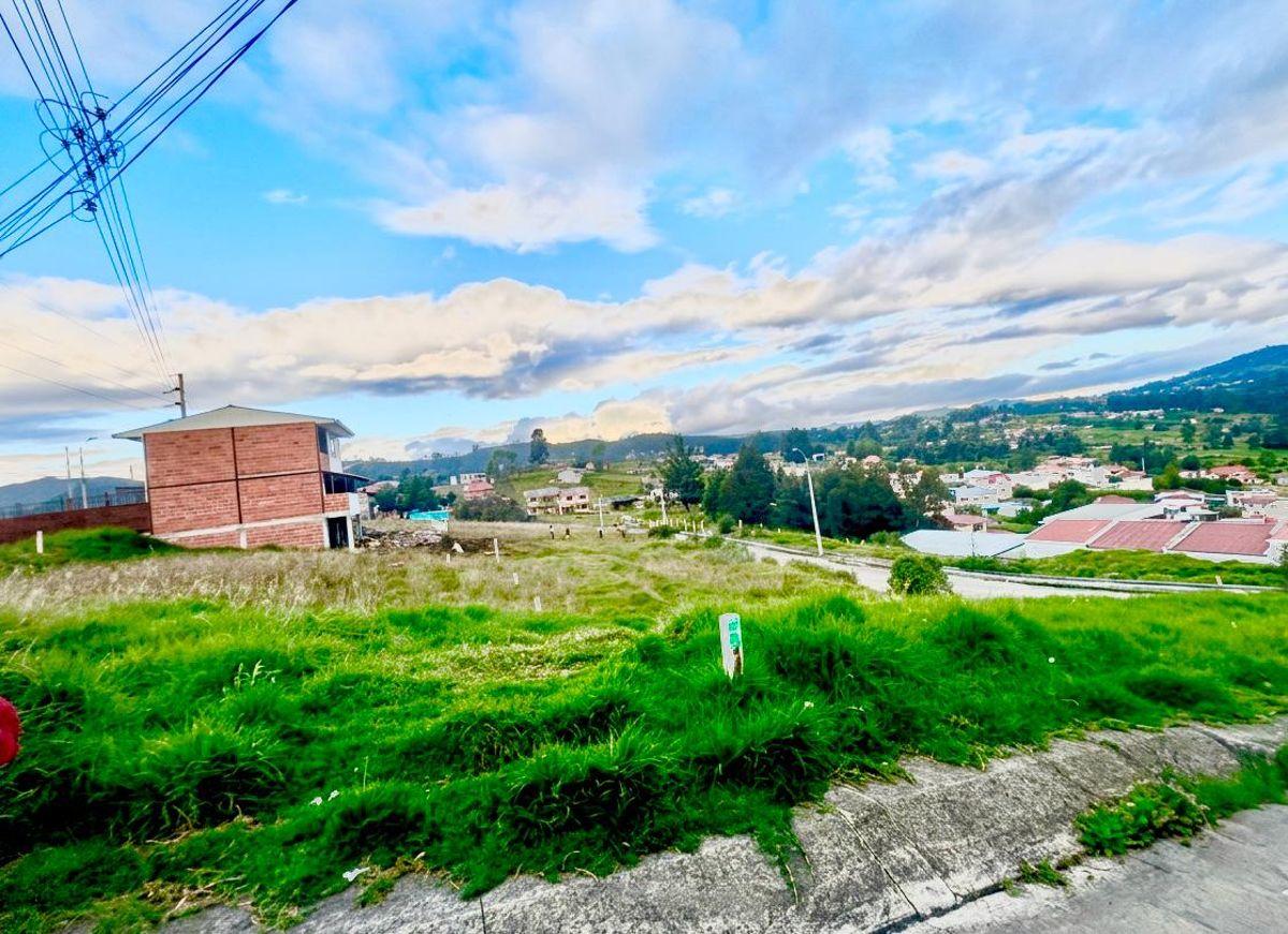 Terrenos en Venta en Rayoloma en $38.000, Azuay — imagen 3