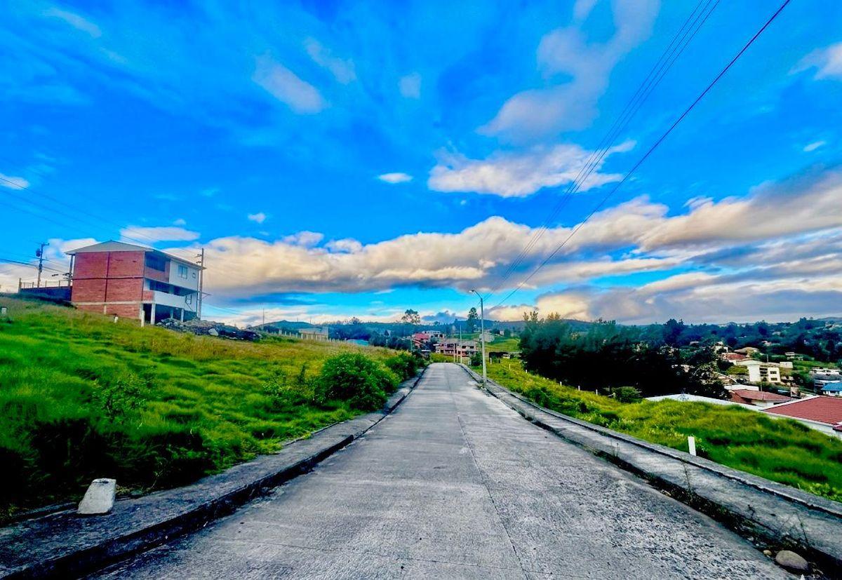 Terrenos en Venta en Rayoloma en $38.000, Azuay — imagen 2