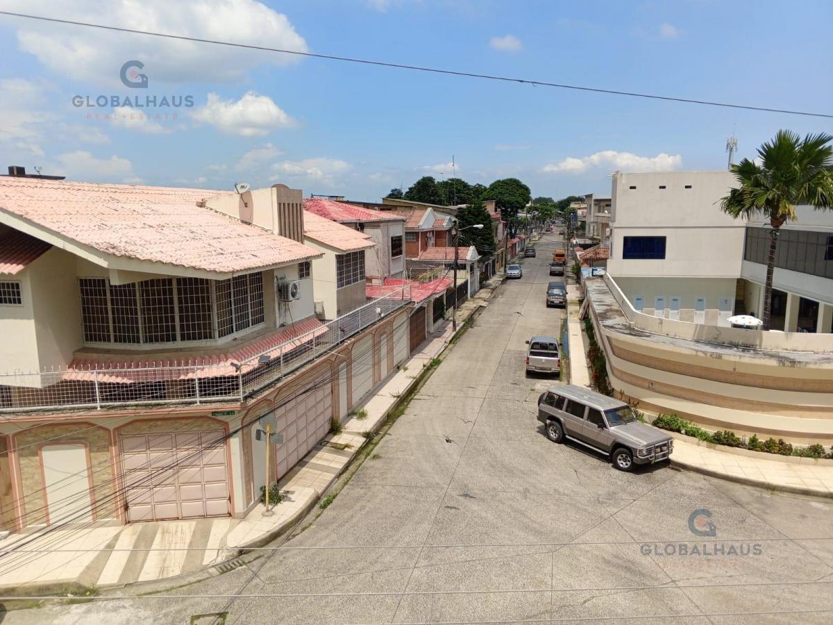 Venta de Departamento en Sur de Guayaquil, Urb. La Saiba, 5 Habitaciones. L. B. Guayas — imagen 3
