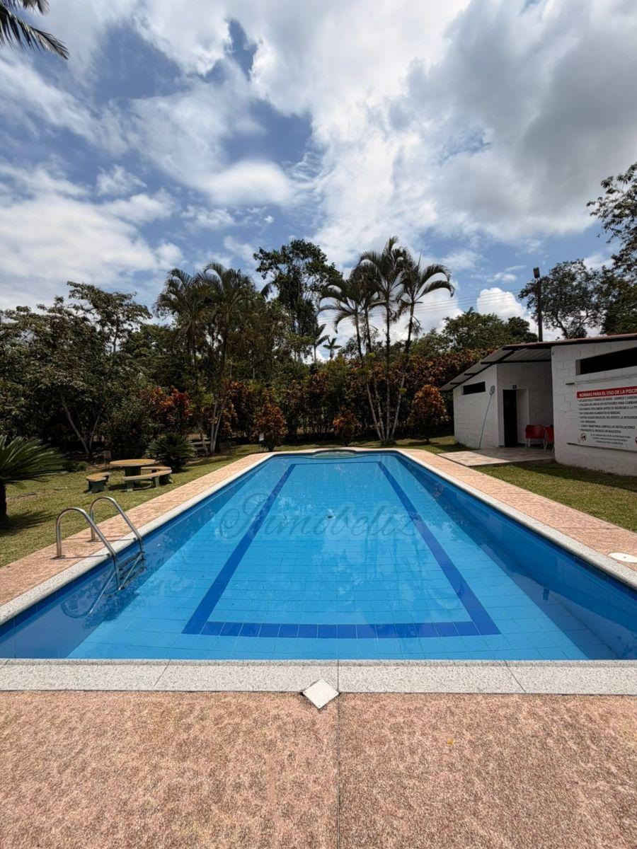 Económico y Céntrico Terreno en Venta en Urbanización Privada - Pedro Vicente Maldonado — imagen 2